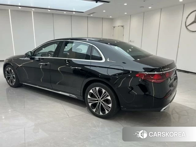 Mercedes-Benz E-class PHEV id 4300854 из Китая 12