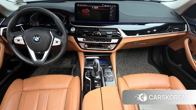 BMW 5 Series (G30) id 3884239 из Кореи 17