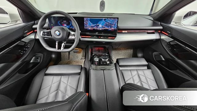 BMW 5 Series (G60) id 4584660 из Кореи 30