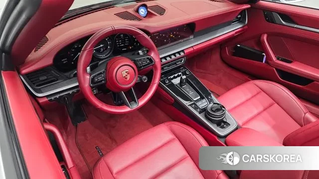 Porsche 911(992) id 3633892 из Кореи 17