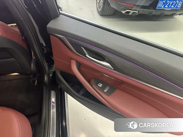 BMW 5 series PHEV id 4314119 из Китая 15