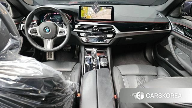 BMW 5 Series (G30) id 4594195 из Кореи 31