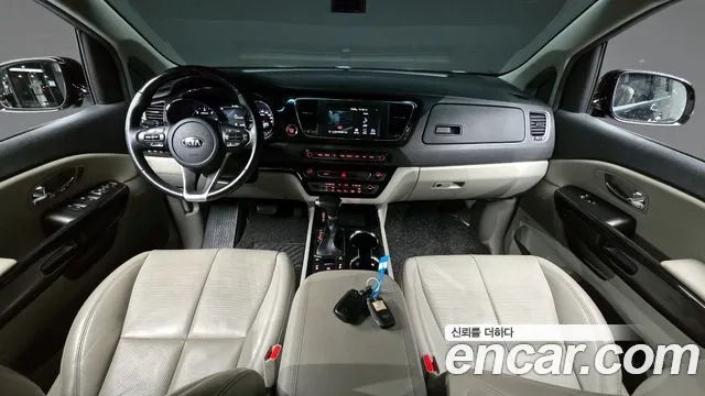 Kia The New Carnival id 2928032 из Кореи 17