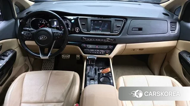 Kia The New Carnival id 3728627 из Кореи 17