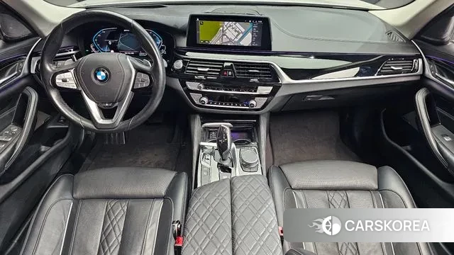 BMW 5 Series (G30) id 3106401 из Кореи 17