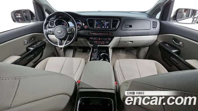 Kia The New Carnival id 2487449 из Кореи 17