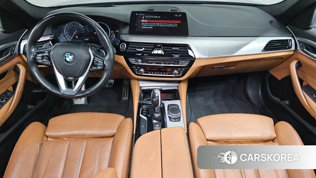 BMW 5 Series (G30) id 4557916 из Кореи 17