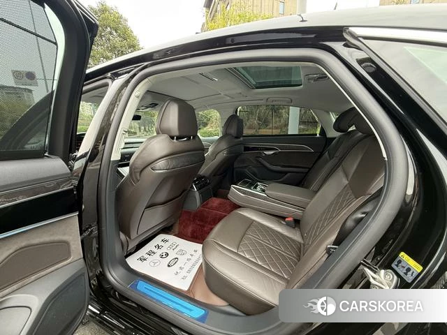 Audi A8 id 4278452 из Китая 7