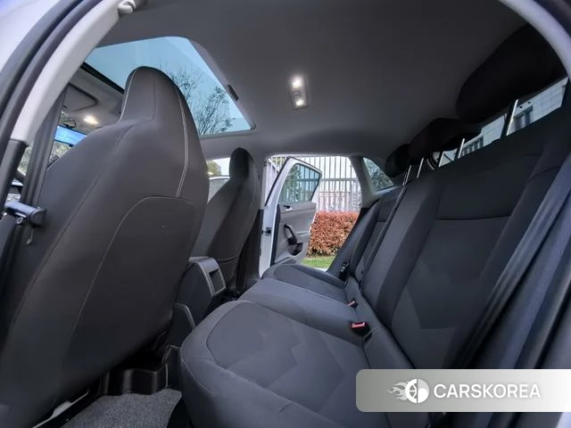 Volkswagen Polo id 4261475 из Китая 12
