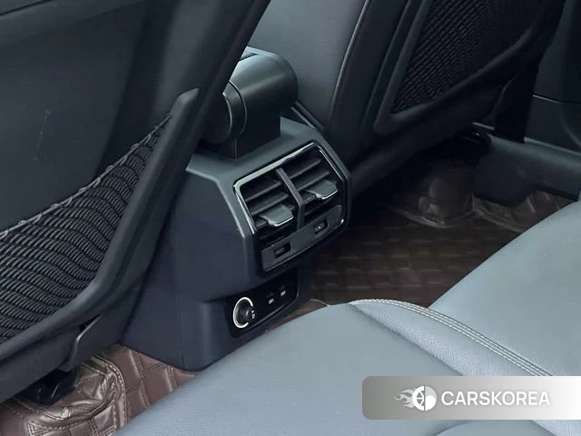 Audi Q3 id 4299442 из Китая 23