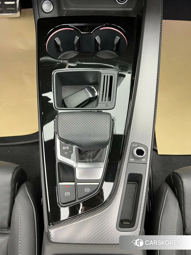Audi A4L id 4300472 из Китая 29