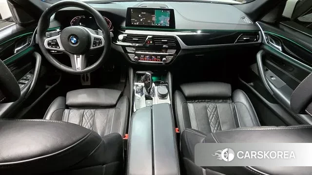 BMW 5 Series (G30) id 3535549 из Кореи 17