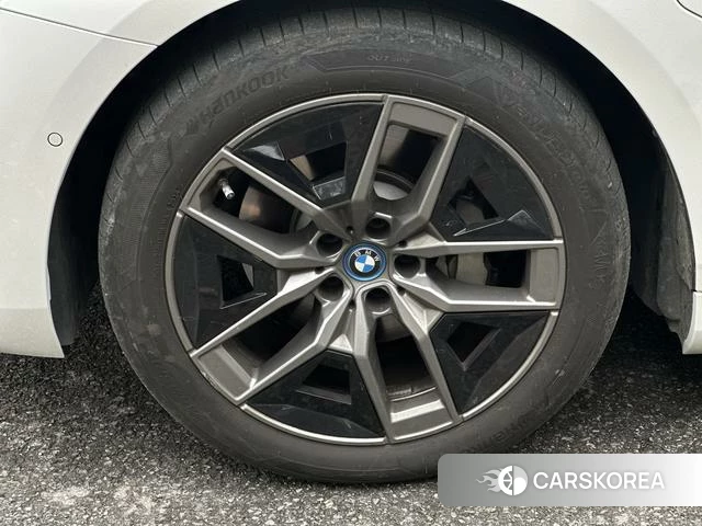 BMW i5 id 4275940 из Китая 25