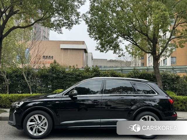Audi Q7 id 3908165 из Китая 14