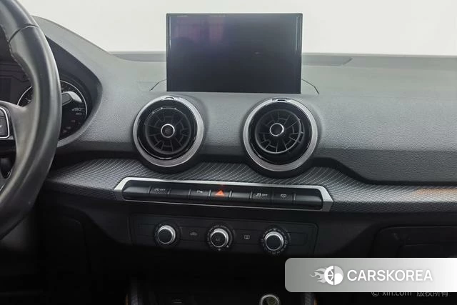 Audi Q2L id 4298140 из Китая 21