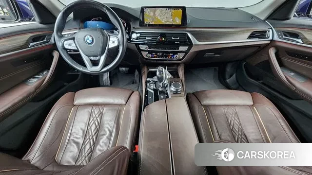 BMW 5 Series (G30) id 3509550 из Кореи 17