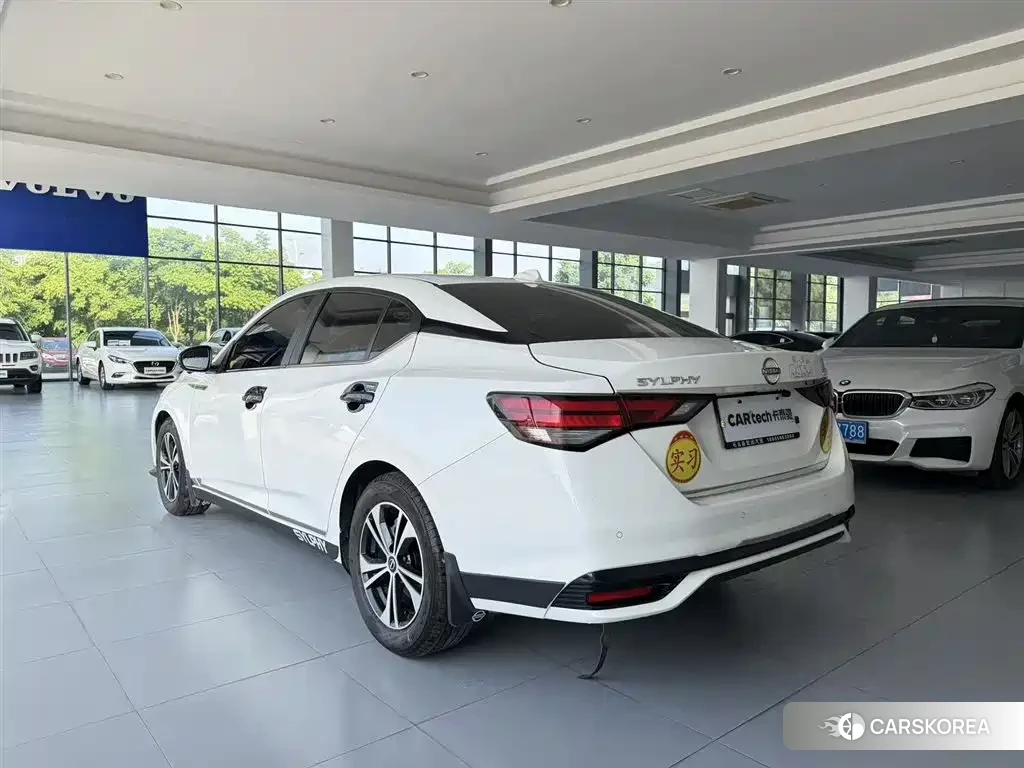 Nissan Sylphy id 4538565 из Китая 11