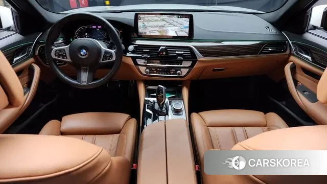 BMW 5 Series (G30) id 3518606 из Кореи 17