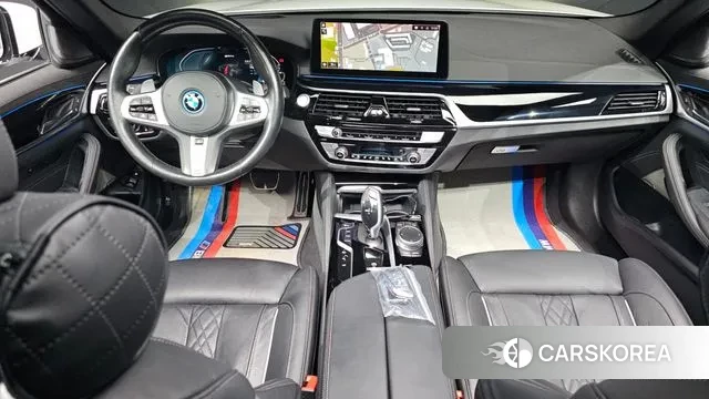 BMW 5 Series (G30) id 3453329 из Кореи 17