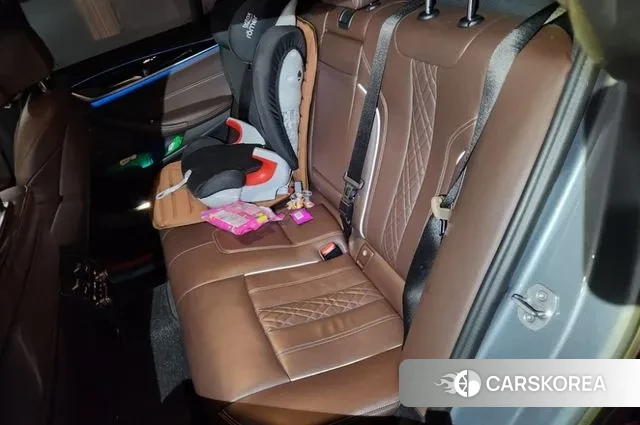 BMW 5 Series (G30) id 3614976 из Кореи 10