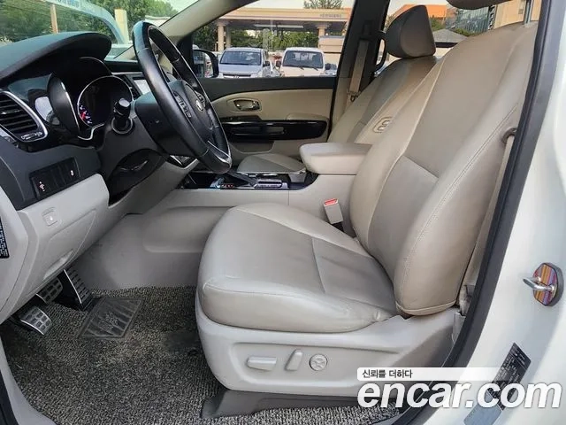 Kia The New Carnival id 2924771 из Кореи 17