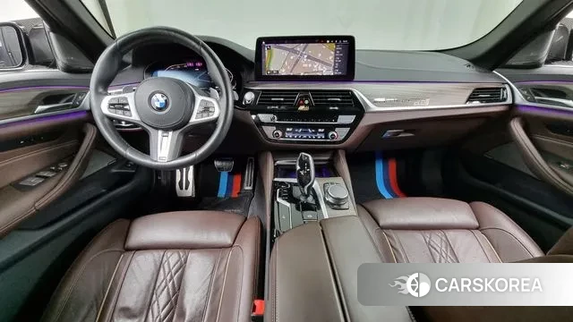 BMW 5 Series (G30) id 3395979 из Кореи 17