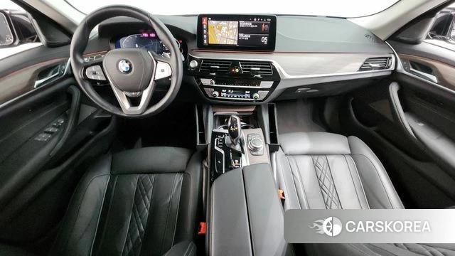 BMW 5 Series (G30) id 4415371 из Кореи 35