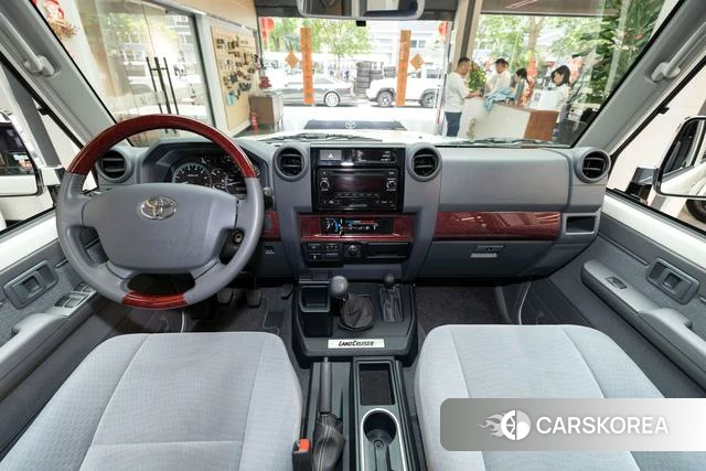 Toyota Land Cruiser 70 Series id 4333827 из Китая 13