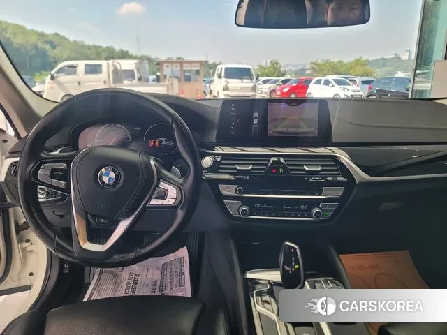 BMW 5 Series (G30) id 2995265 из Кореи 17