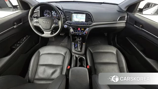 Hyundai Avante AD id 3709423 из Кореи 17