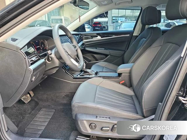 Volkswagen Passat id 4290657 из Китая 18