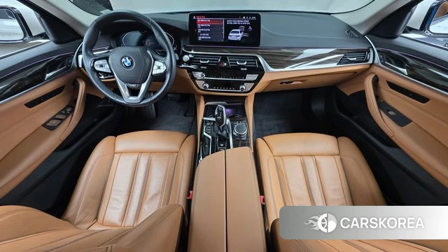 BMW 5 Series (G30) id 4586516 из Кореи 29