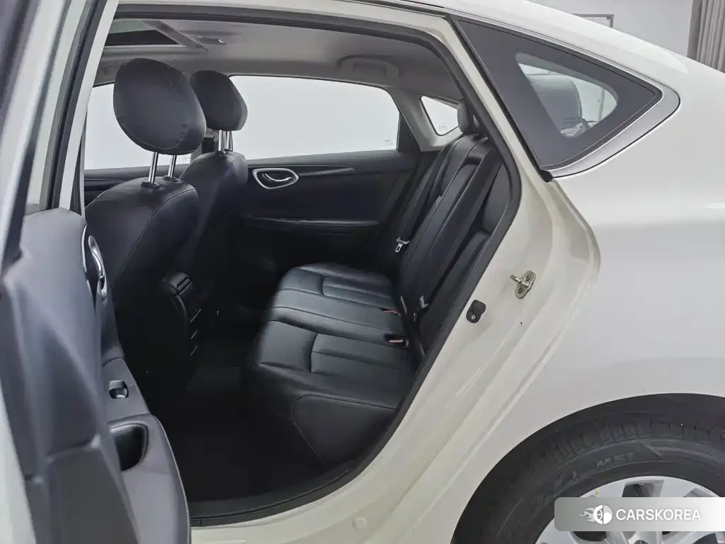 Nissan Sylphy id 4628963 из Китая 21
