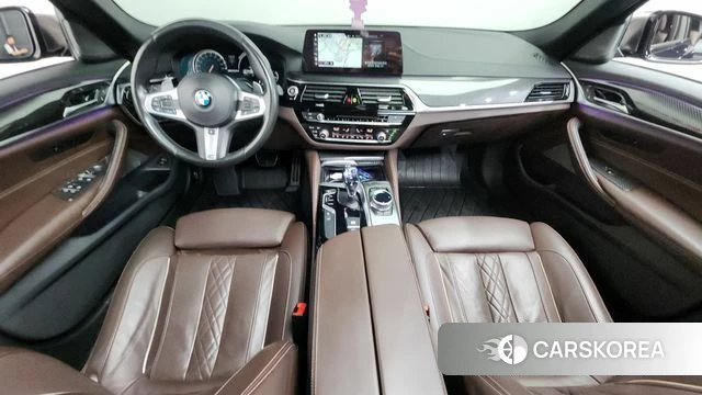 BMW 5 Series (G30) id 4642817 из Кореи 29