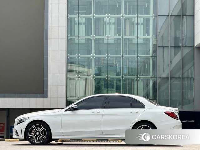 Mercedes-Benz Class C id 4277570 из Китая 17