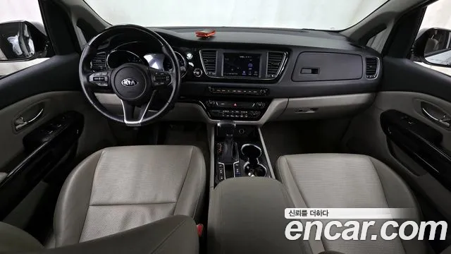 Kia The New Carnival id 2488333 из Кореи 17