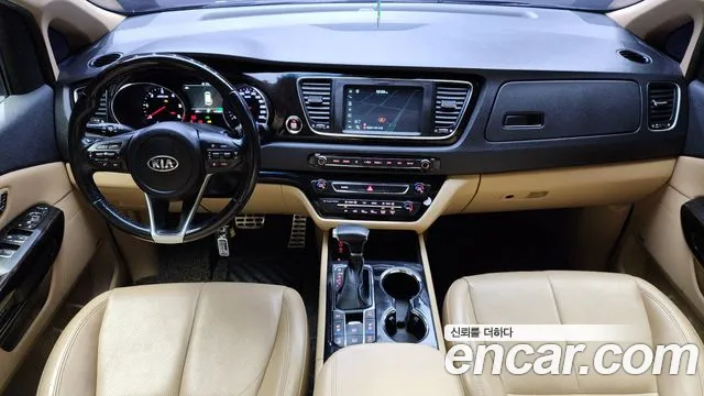 Kia The New Carnival id 2705532 из Кореи 17