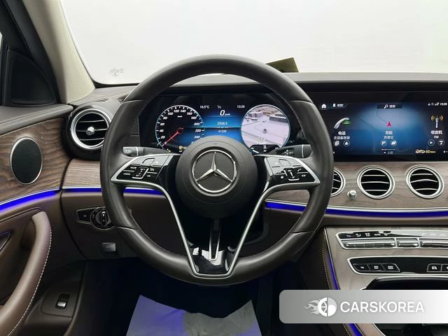 Mercedes-Benz E-class id 4272764 из Китая 17