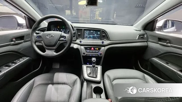 Hyundai Avante AD id 3239136 из Кореи 17