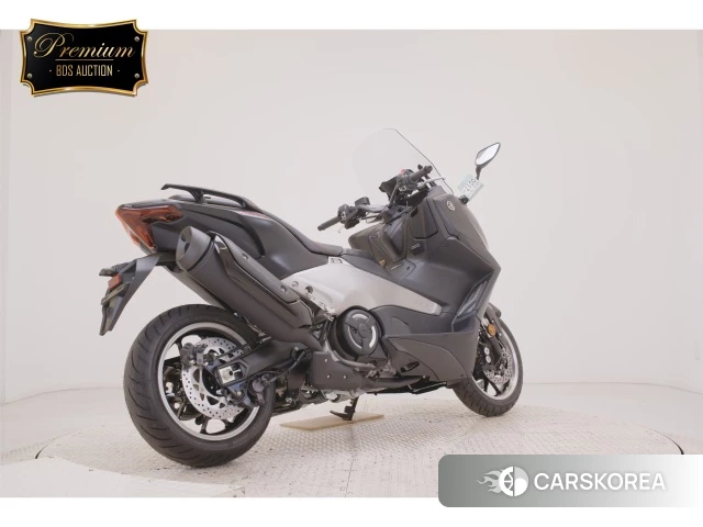 Yamaha T-MAX 560 2026 из Японии, фото 3