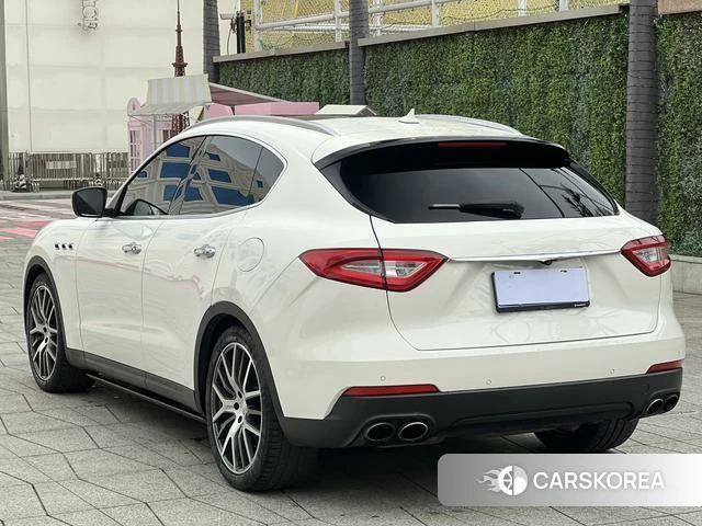 Maserati Levante id 4213182 из Китая 21