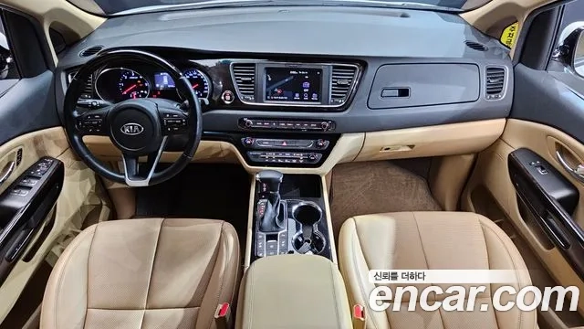 Kia The New Carnival id 2892129 из Кореи 17