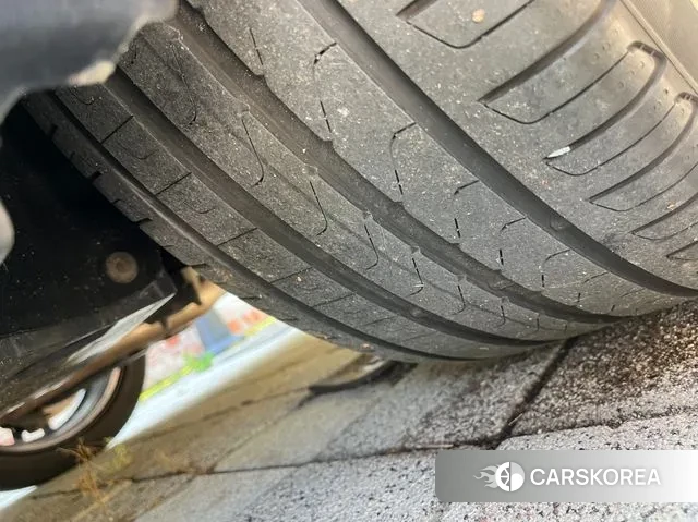 BMW 5 Series (G30) id 3021361 из Кореи 17