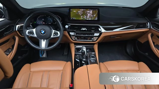 BMW 5 Series (G30) id 4682968 из Кореи 17