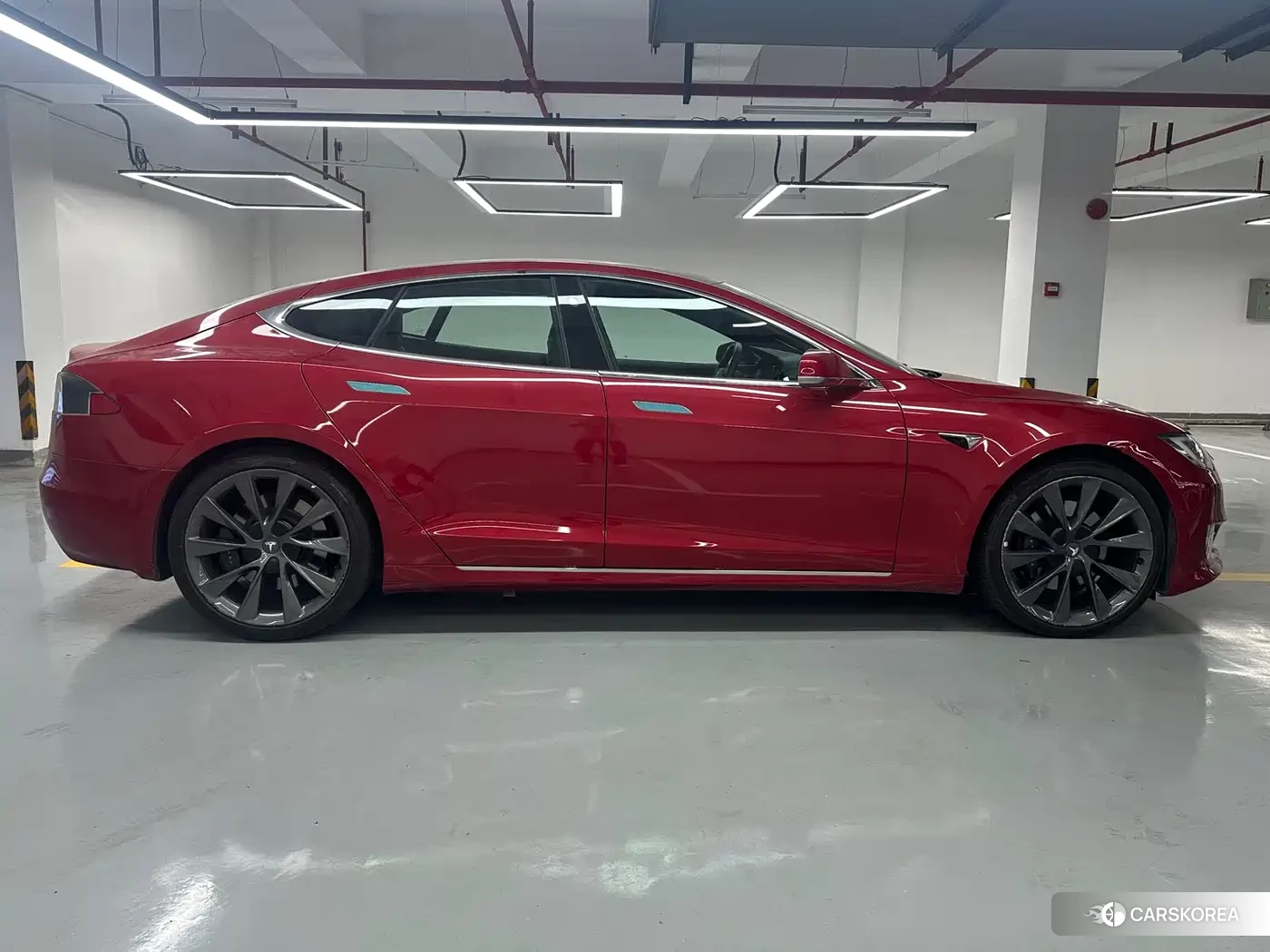Tesla Model S id 4577725 из Китая 11