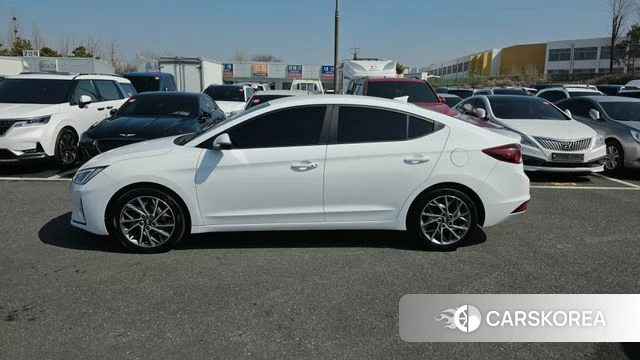 Hyundai The New Avante AD id 3814323 из Кореи 16