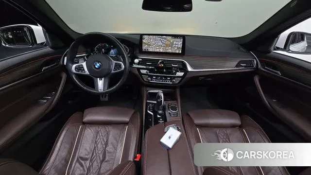 BMW 5 Series (G30) id 3459174 из Кореи 17