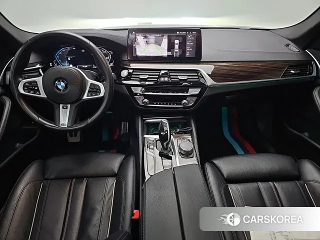 BMW 5 Series (G30) id 3707444 из Кореи 17