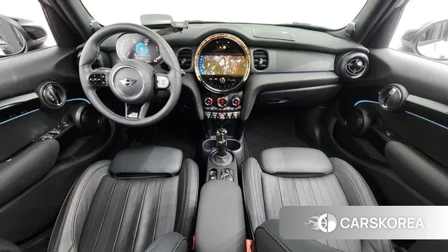 Mini Cooper S id 2914890 из Кореи 17