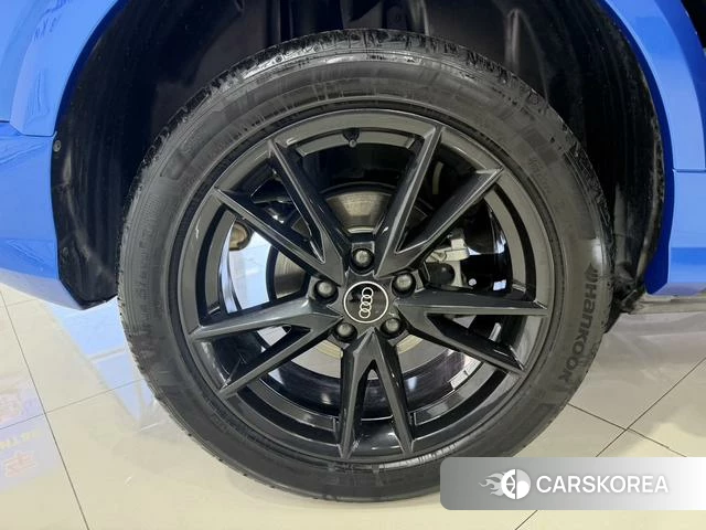Audi Q2L id 4314291 из Китая 19
